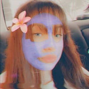 Meet your Posher, Brea